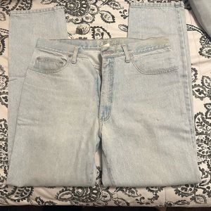 Used guess vintage jeans condition 9/10 no rips or tears